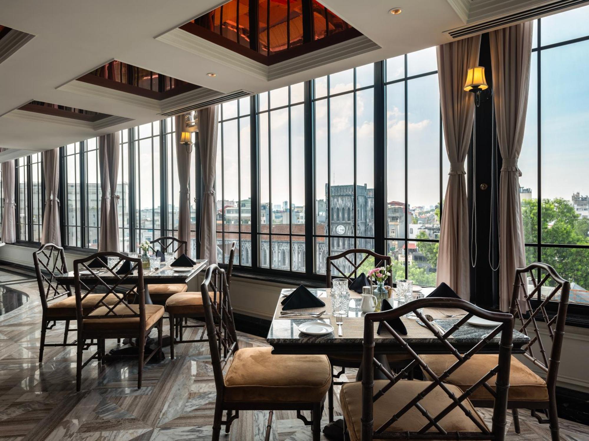 Grand Hotel Du Lac Hanoi Buitenkant foto The restaurant