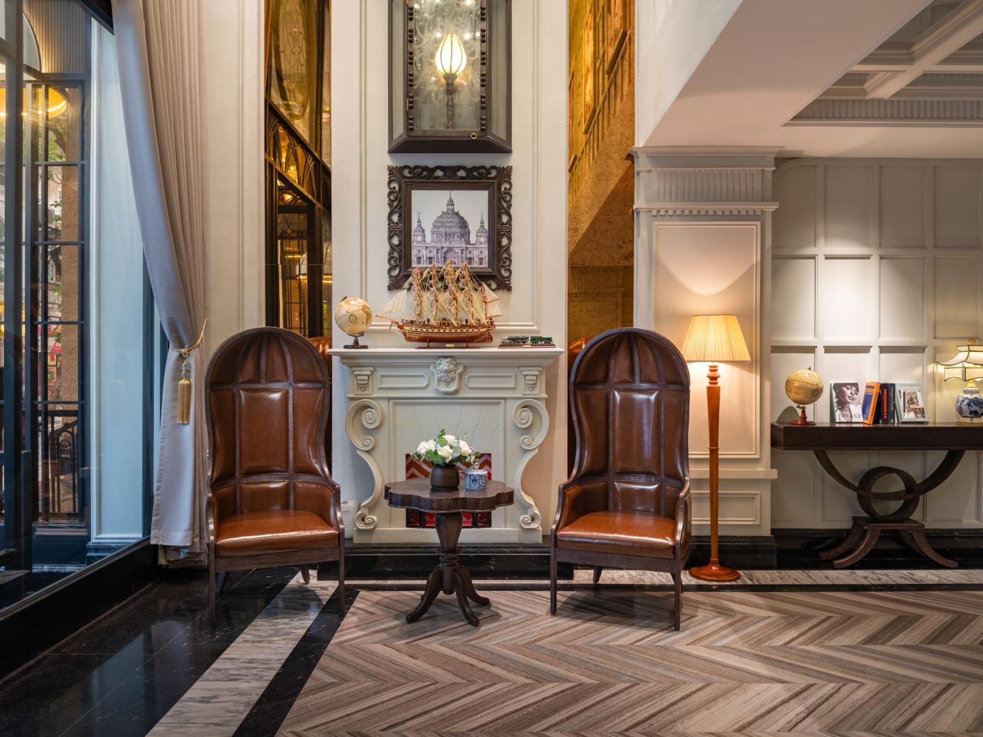 Grand Hotel Du Lac Hanoi Buitenkant foto The lobby of the hotel