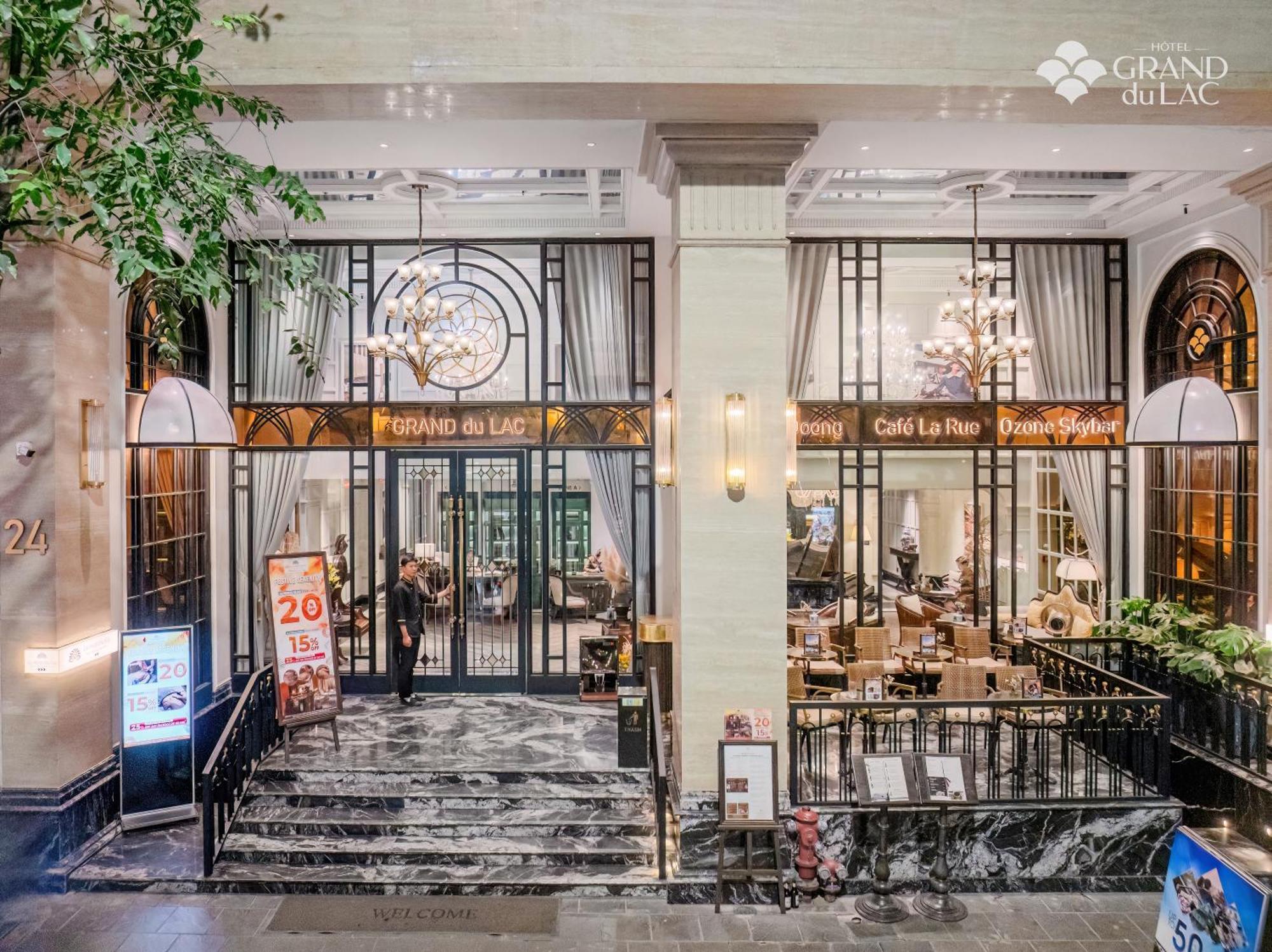 Grand Hotel Du Lac Hanoi Buitenkant foto Grand Palace Hotel